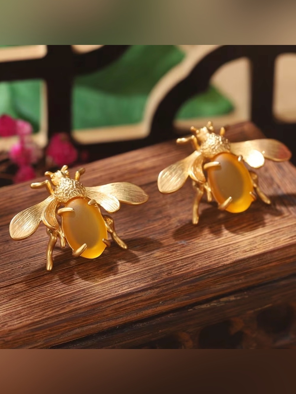 NEW! Gold Bee Earrings with Amber-Colored Stone. Vintage Boho Bee Stud Earrings.